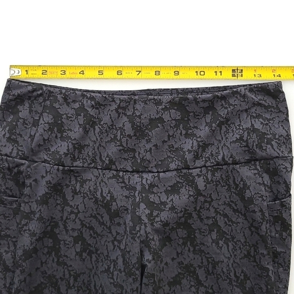 ⭐️3/ $30⭐️ Mondetta Performance+Luxury Hi-Rise Black Grey Camo Side Pockets Sz M - Picture 13 of 13